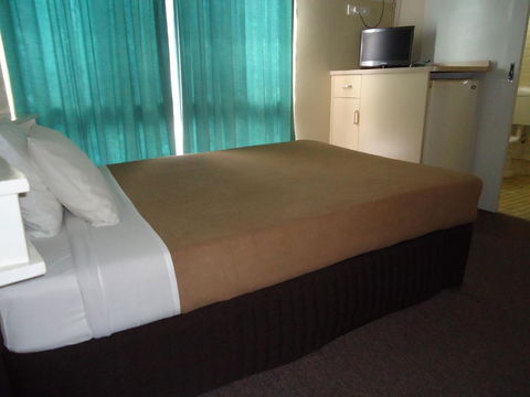 Moondarra Motel - Gold Coast 4U 3