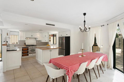 Newly Renovated Home Steps From Sorrento Beach - Accommodation Gold Coast 3