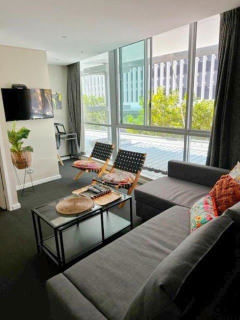 NEW Exquistely Furnished 2 Bedroom Apartment - Accommodation Gold Coast 1