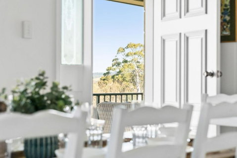 Mountain Views Milton - Accommodation Gold Coast 1