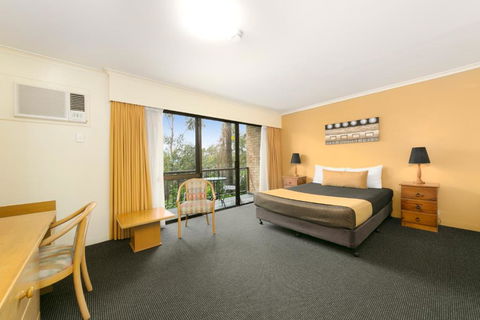 Mt Ommaney Hotel Apartments - Gold Coast 4U 1