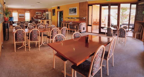 Mud Hut Motel - 1 Gold Coast 2