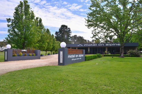 Myrtleford Motel On Alpine - Accommodation Gold Coast 1