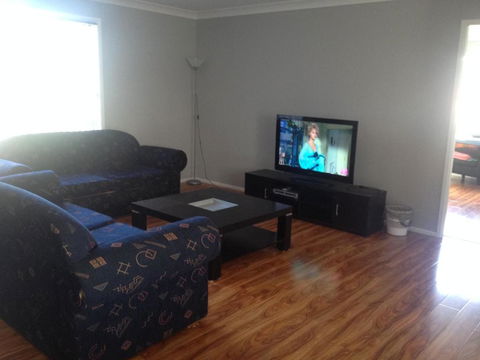 Mystic Blue And Green Meadow - Accommodation Gold Coast 1