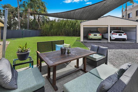 NAROO7- PRIME, CENTRE OF MOOLOOLABA LOCATION - Accommodation Gold Coast 3