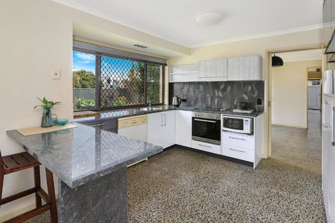 NAROO7- PRIME, CENTRE OF MOOLOOLABA LOCATION - Accommodation Gold Coast 1