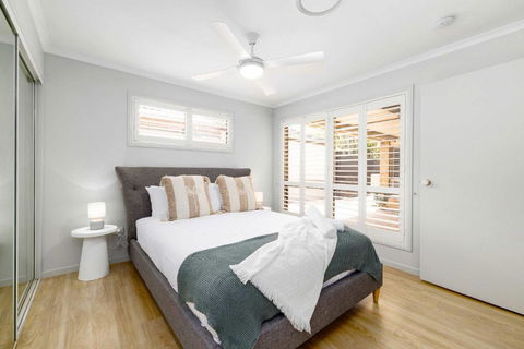 NEW 3BR Serene Creekside Retreat In Helensvale - Accommodation Gold Coast 1