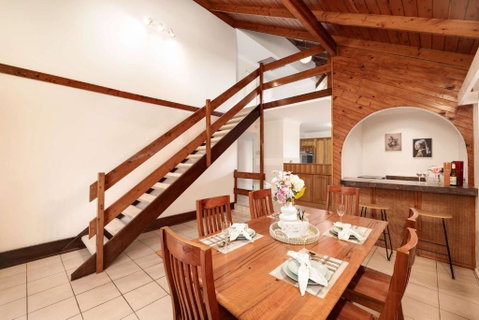 New 4BR Modern & Stylish Heritage Hideaway WiFi - Accommodation Gold Coast 1