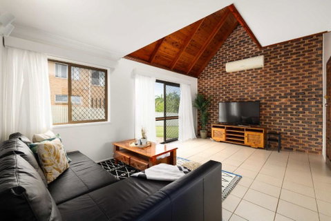 New 4BR Modern & Stylish Heritage Hideaway WiFi - Accommodation Gold Coast 2
