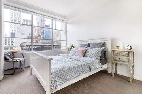 NEW! A Comfy & Stylish Apt Next To Darling Harbour - Accommodation Gold Coast 0