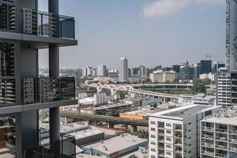 NEW Centrally Located High Level Studio Apartment - Accommodation Gold Coast 0