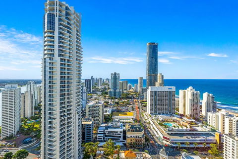 NEW Chevron Ocean Views Central Surfers. - Accommodation Gold Coast 3