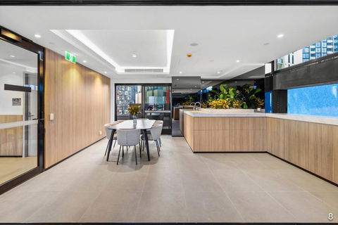NEW Chic Stature Southbank 2 Bd - Accommodation Gold Coast 2