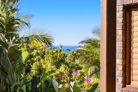 NEW Luxury Angourie Villa! Dream Location, WiFi ++ - Accommodation Gold Coast 3