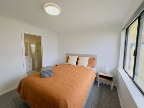 New Unit On Oswald - Accommodation Gold Coast 3