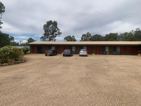 Newell Motor Inn Narrandera - Accommodation Gold Coast 3