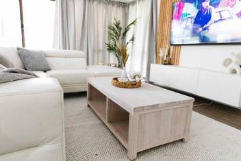 Newly Renovated Home Near Shops, M1, National Forest & Koalas! with 1 Gold Coast