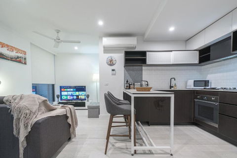 Next To Royal Hospital And Mel Uni 1br - Accommodation Gold Coast 1