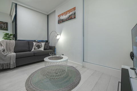 Next To Royal Hospital And Mel Uni 1br - Accommodation Gold Coast 3