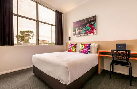 Nightcap At Ashley Hotel - Gold Coast 4U 0