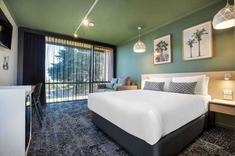 Nightcap At Morwell Hotel - Accommodation Gold Coast 0