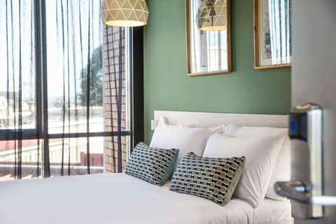 Nightcap At Morwell Hotel - Accommodation Gold Coast 1