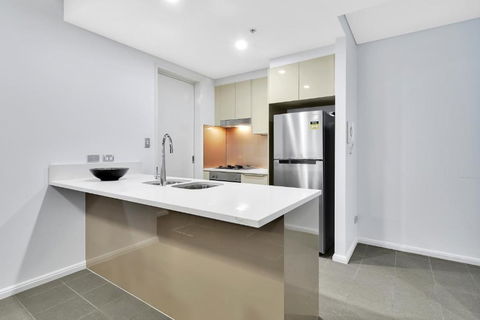 North Sydney Corporate Apartment MIL2251106 - Gold Coast 4U 3