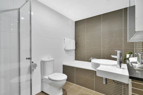 North Sydney Corporate Apartment MIL2251106 - Gold Coast 4U 1