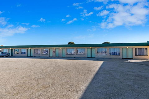 Nullarbor Roadhouse - 1 Gold Coast 3
