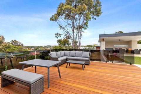 OASIS ON SUNSET - Tranquility Close To The Ocean - Accommodation Gold Coast 3