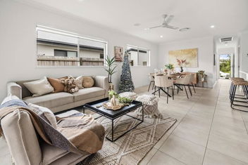 Oasis Retreat In Coomera with 1 Gold Coast