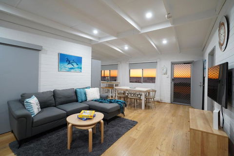 OCEA84 - Quinns Beach Shack: Ocean Views - Accommodation Gold Coast 0