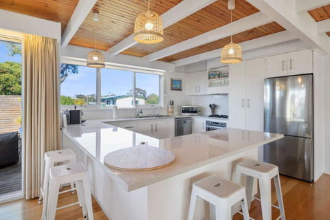 Ocean Bliss - Jan Juc - Accommodation Gold Coast 1