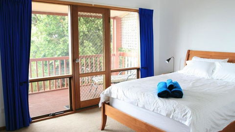 Ocean Blue KI. Absolute Ocean Front, Free WiFi - Accommodation Gold Coast 1