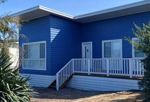 Ocean Blue - Linen, WiFi And Pet Friendly - Accommodation Gold Coast 0