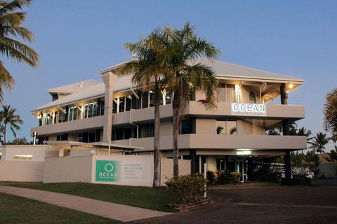 Ocean International Hotel - Accommodation Gold Coast 0