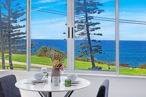 Ocean View 1 Bedroom Private Apartment Next To Maroubra Beach - Accommodation Gold Coast 1