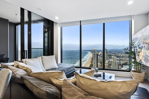 OCEAN Views In Beachside 2-Bedroom Unit - Q Stay - Accommodation Gold Coast 0