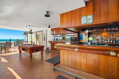 OCEAN VIEWS 10 - Accommodation Gold Coast 1