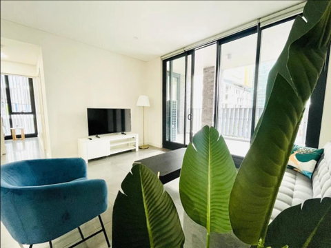 Olympic Park Oasis - New 3b2b Condo - Pool, Parking - Accommodation Gold Coast 0