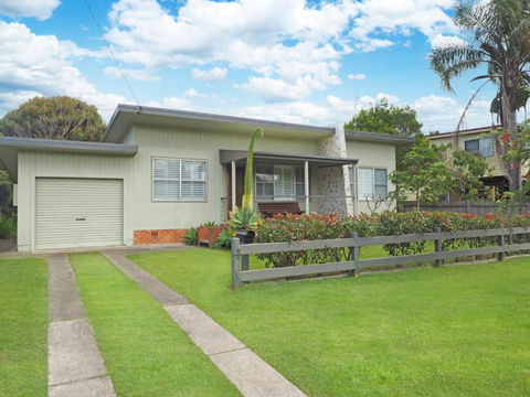 ONDINE, 4 Belmore Street - Accommodation Gold Coast 0