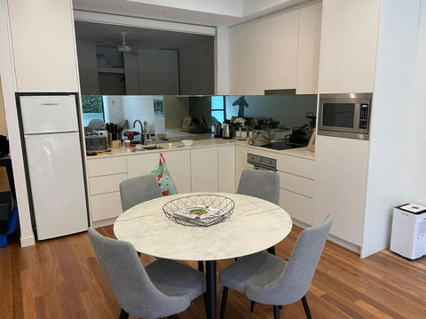 One Bedroom Self Catering Eden - Gold Coast 4U 1