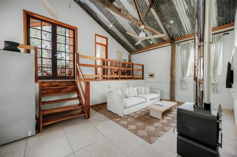 Orchard Cottage - Quiet Farm Escape - Accommodation Gold Coast 2