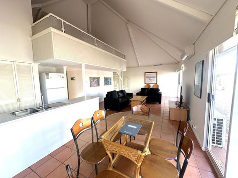 Osprey Holiday Village Unit 123 - Accommodation Gold Coast 0