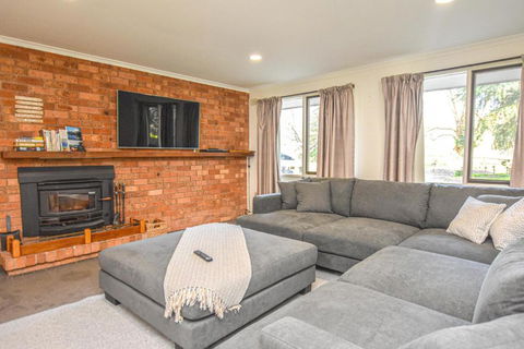 Ovens Valley Retreat - Accommodation Gold Coast 1
