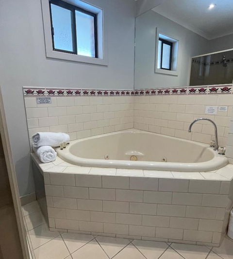 Paddlewheel Motel - Accommodation Gold Coast 2