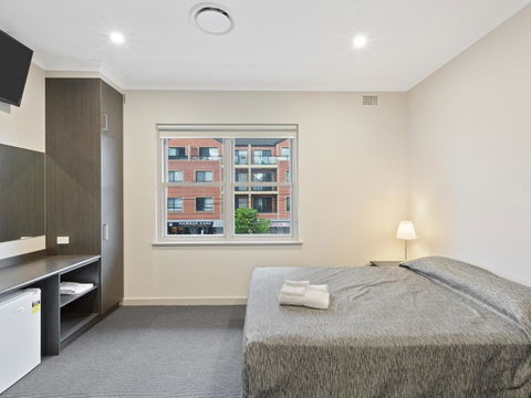 Padstow Park Hotel - 1 Gold Coast 1