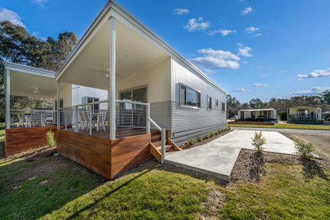 Painters Island Holiday Park - Accommodation Gold Coast 0