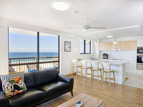 Palm Beach Side 2 Bedroom Apartment - Accommodation Gold Coast 2