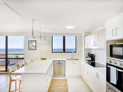 Palm Beach Side 2 Bedroom Apartment - Accommodation Gold Coast 1
